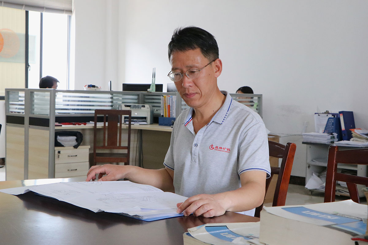 立足岗位 攻坚克难 | 桂林五一劳动奖章获得者唐义廷